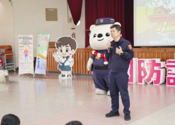 嘉市警「校園防詐小尖兵」開學日啟動！局長領軍32校連線打造韌性城市