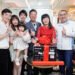 康錦花35年中醫傳承　一輩子母愛守護　獲選新北模範母親　侯友宜親往道賀