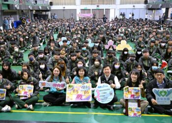 嘉義縣舉辦「奶奶的便利貼」繪本校園分享會　推動失智友善教育