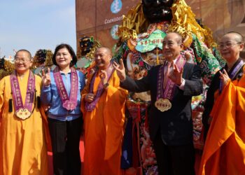 2025世界神明聯誼會佛陀紀念館登場　張麗善縣長為民眾祈福盼安心生活