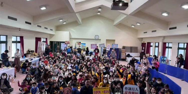 鹿港分局舉辦 小小警察體驗營 1 52 4WUkPF