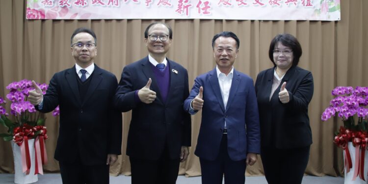 嘉義縣政府人事處卸、新任處長 交接典禮 1 7 436 dGSsHF