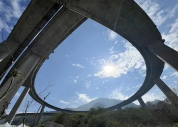 南投國姓咖啡節綠雕園區開幕  全新愛心景觀打卡點啟用