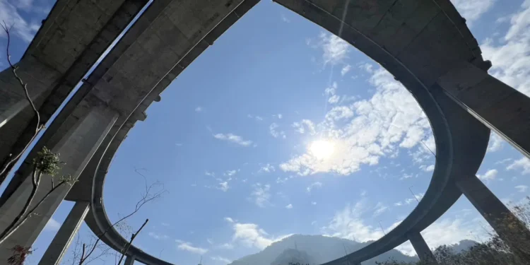 南投國姓咖啡節綠雕園區開幕 全新愛心景觀打卡點啟用 1 72 1 dcslms