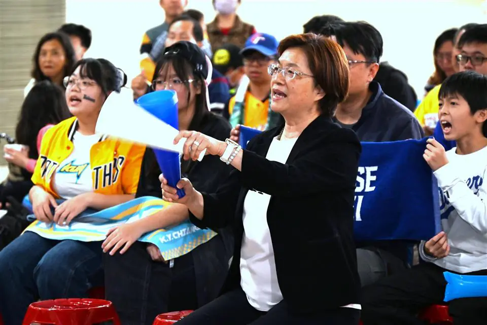 彰縣府大廳直播中華隊對戰捷克隊 美食應援重返榮耀 1 72-2