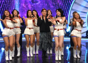 《週末最強大》LuxyGirls 圍攻陳亞蘭 歐漢聲模仿惹怒曹雅雯