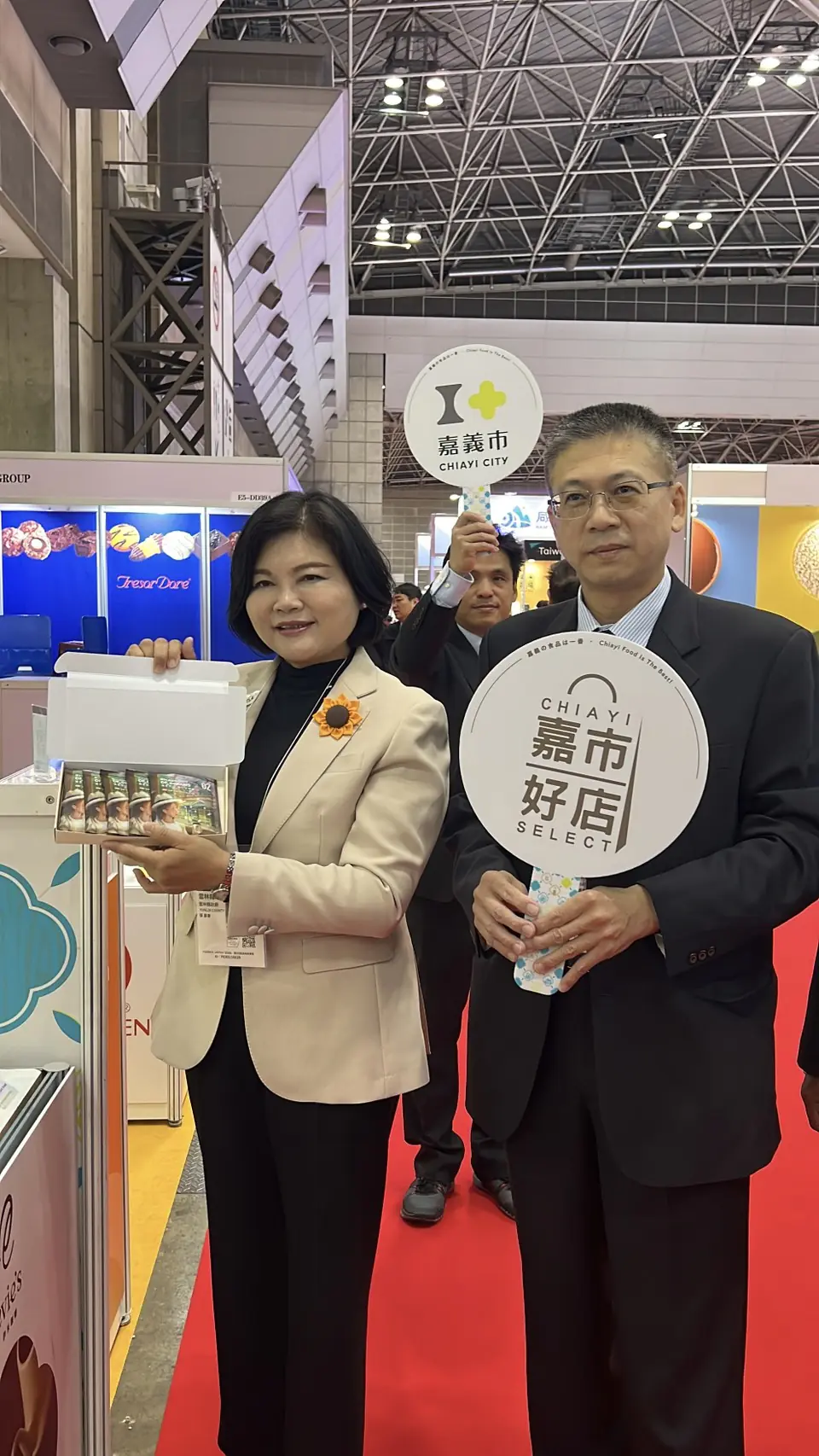 嘉義市6家好店組隊參加東京國際食品展 品美食交朋友再創新商機 1 E99BB2E69E97E7B8A3E5BCB5E9BA97E59684E7B8A3E995B7E8A6AAE887A8E78FBEE5A0B4E782BAE59889E7BEA9E5B882E6A5ADE88085E58AA0E6B2B9E68993E6B0A3_0_0