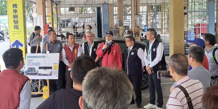 高雄市區監理所辦理 「汽車隔熱紙可見光透過率檢驗教育訓練」 1 IMG 2468