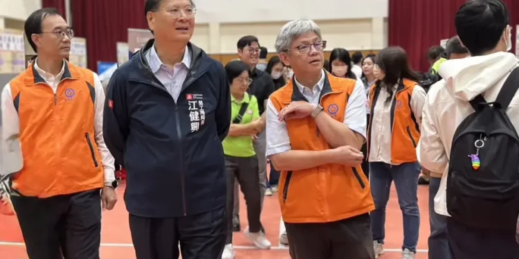 「薪動高雄 職得幸福」 勞工局徵才活動貼心提供履歷健檢 增進求職自信 1 IMG 3739 TSUgEu