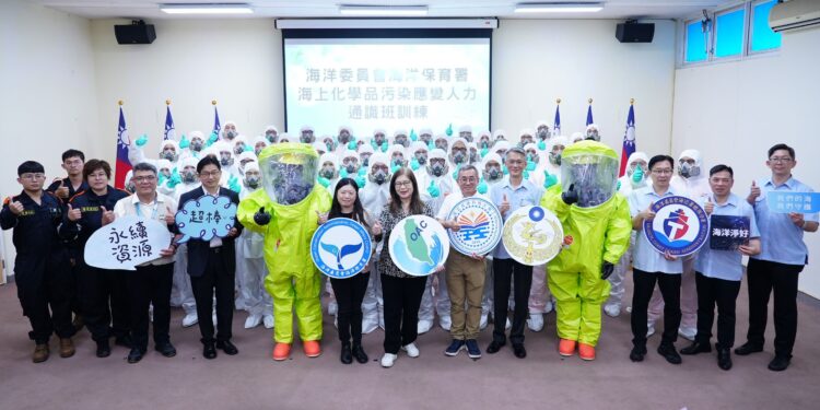 保署推化學污染應變訓練開訓 管碧玲:強化海巡護海第一線防護力 1 IMG 6136 zSMKQ9 scaled