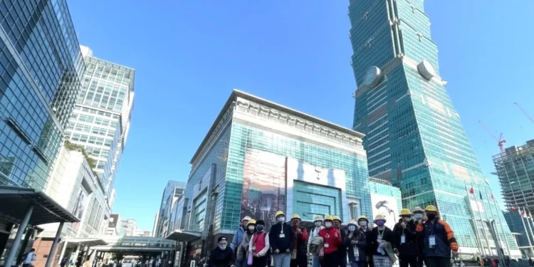 「我只在電視看過」 再耕園助16名身障學員登101圓夢 1 IMG 7112 9IlGEb