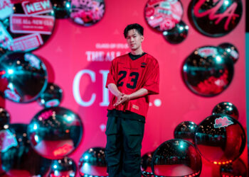 ChrisFlow唐仲彣「無目的遊蕩」享受半夜開車兜風
