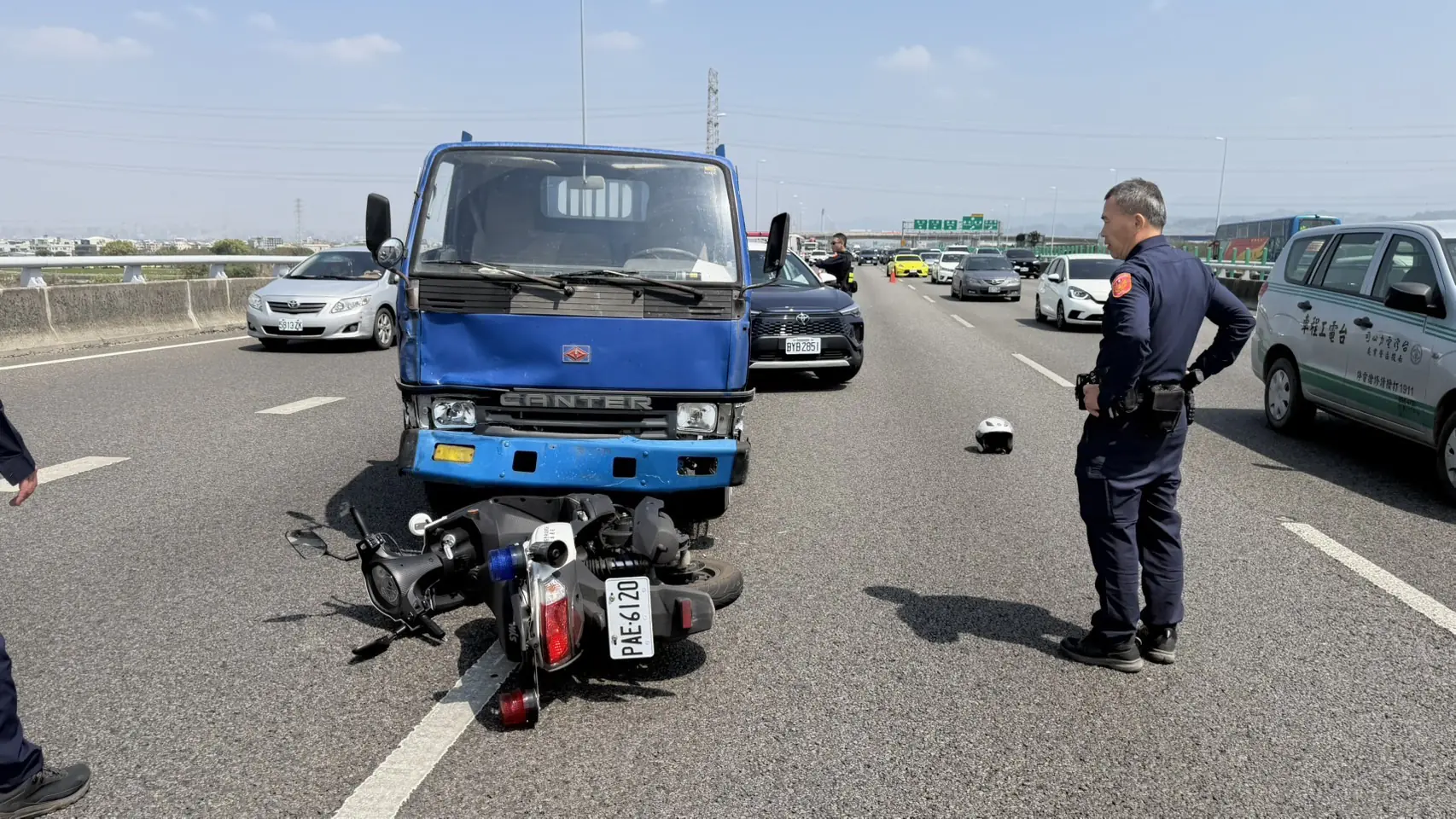 涉嫌毒駕、拒檢衝撞警車 草屯、埔里雙警合作成功於國道攔截逮捕 1 IMG_9883