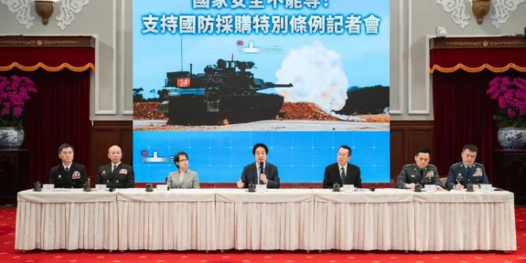 何志偉臉書:國防不能再等! 1.2兆特別預算為守護台海和平 1 S 111304792 0G12g9
