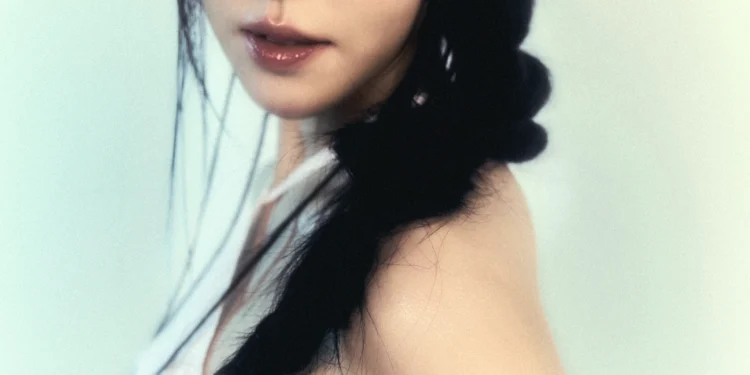 韓系音樂浪潮 YUJU GEMINI 輪番登台開唱 HANRORO DAMONS YEAR 接力來台 1 YUJU Photo EXS9DB scaled