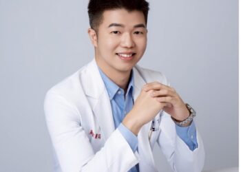 【白袍忙甚麼?EP4】用專業與溫度打造社區最值得信賴的健康站!