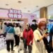 新光三越高雄左營店 美日韓特賣會擠爆人潮 新年快樂