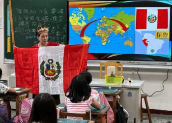 中原大學境外生走入中原國小　以家鄉故事開啟學童國際視野