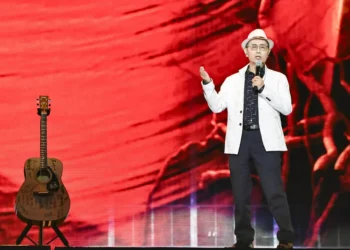 公視除夕起連續四晚轉播《臺北大巨蛋 民歌大團圓》集結74位歌手同台盛會 成為楊弦過世前最後一次演出