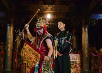 HowZ 從地藏庵拜到錄音室 新歌融合「官將首」步伐 洗腦節奏一聽就上頭