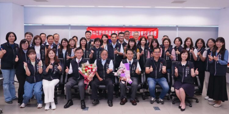 中市戶政新氣象! 新任西區、神岡戶所主任布達 民政局長勉承先啟後精進便民服務 1 1 124 scaled 1