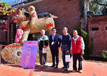 「鳳飛飛歌聲來做客！」　飛上東勢迎新歲　鳳棲山城展幸福