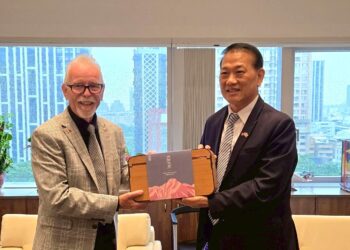 美國聖地牙哥姊妹市協會總會長拜會中市府 張副秘書長:拓展兩市文化、教育及觀光更全面合作 11 美國聖地牙哥姊妹市協會總會長拜會中市府 張副秘書長:拓展兩市文化、教育及觀光更全面合作