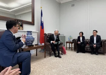 台中客語繪本《貓頭鳥》獲國際金獎　中市客委會拜會駐英代表處