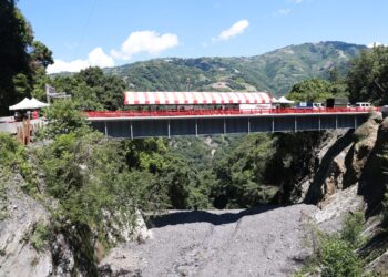 仁愛平靜橋災修完工 通車更名都達橋 10 仁愛平靜橋災修完工 通車更名都達橋