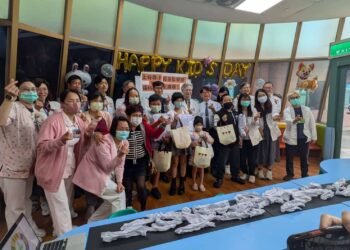 創意壽司與繪本導讀送祝福　中市教育局推床邊教學陪童暖過兒童節