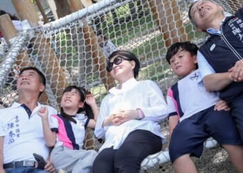 31座吊床全台最多！ 后里森林公園「搖籃遊戲場」啟用　盧市長：歡迎作伙來躺吊床、吹微風、享芬多精