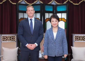 美國無人機產業協會執行長羅賓斯拜會中市府　盧市長盼深化台美合作、打造下一座護國神山