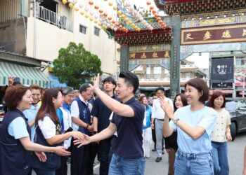 台北市長蔣萬安參訪惠德宮、敦和宮　允諾協力許縣長加強北市、投縣互惠交流