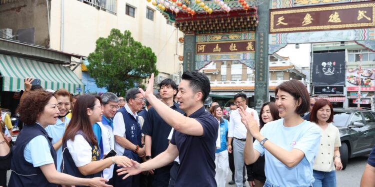 台北市長蔣萬安參訪惠德宮、敦和宮 允諾協力許縣長加強北市、投縣互惠交流 1 10 23 scaled 1