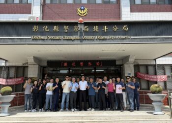 感謝波麗士奉獻37年！北斗分局資深警官陳福修、莊順法榮退