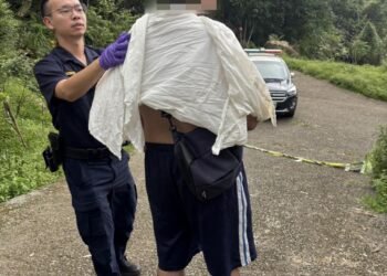 【迷航6縣市　竹山警接力尋人　深山林內尋獲　助男子返家】