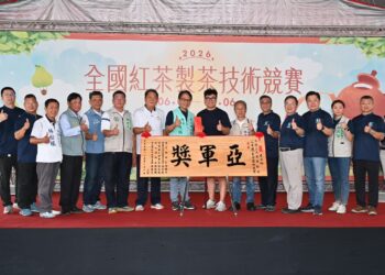 阿里山茶職人再發光　李柏蒼勇奪全國紅茶製茶競賽亞軍