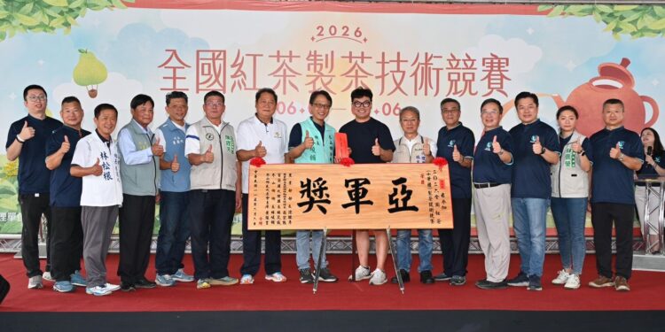 阿里山茶職人再發光 李柏蒼勇奪全國紅茶製茶競賽亞軍 1 26 7