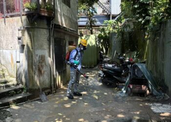 嚴防災後傳染病！北市環保局趁放晴　全面投藥消毒積淹水熱點