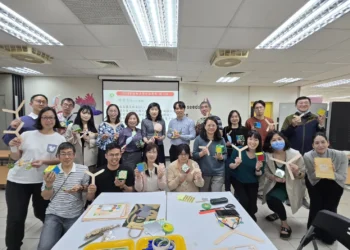 實作探究並重，深化跨域教學　北市辦理國小自然科STEAM教具研習