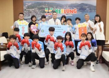 基隆拳擊締新猷　謝國樑表揚八斗高中選手與教練團