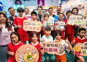 北市校園午餐再升級！北農率先供應「友善蛋」　16萬名學童安心受惠