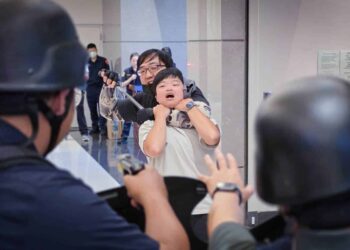隨機攻擊挾持人質太逼真　北市警偕多機關聯手反恐演練