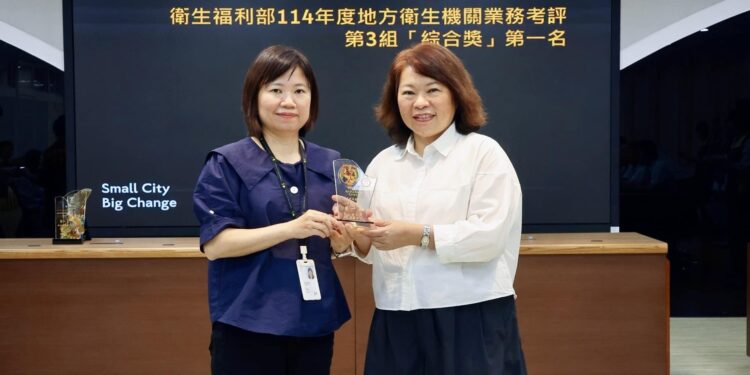 嘉義市衛生醫療再創佳績 勇奪21項大獎展現全齡健康照護成果 1 IMG 4383