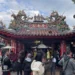 鴻海「錢媽媽」黃秋蓮率領事業群回竹山紫南宮參拜土地公 祈求新年財運亨通 12 鴻海「錢媽媽」黃秋蓮率領事業群回竹山紫南宮參拜土地公 祈求新年財運亨通