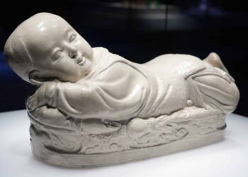 國寶級「冰枕」曝光!故宮南院展千年嬰兒枕 還有錯字真跡讓你抓 7 國寶級「冰枕」曝光!故宮南院展千年嬰兒枕 還有錯字真跡讓你抓