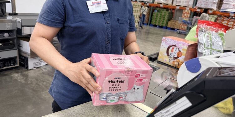 飯店有金鑰匙 好市多有銀色名牌 25年資深員工才能鍍銀呦 1 IMG 4809