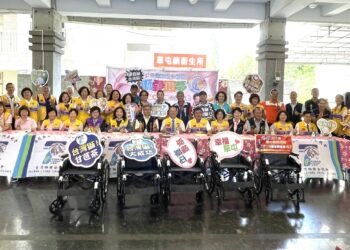 獅愛圓夢愛心送暖 草屯、玉蘭兩會攜手捐贈愛心輪椅 7 獅愛圓夢愛心送暖 草屯、玉蘭兩會攜手捐贈愛心輪椅
