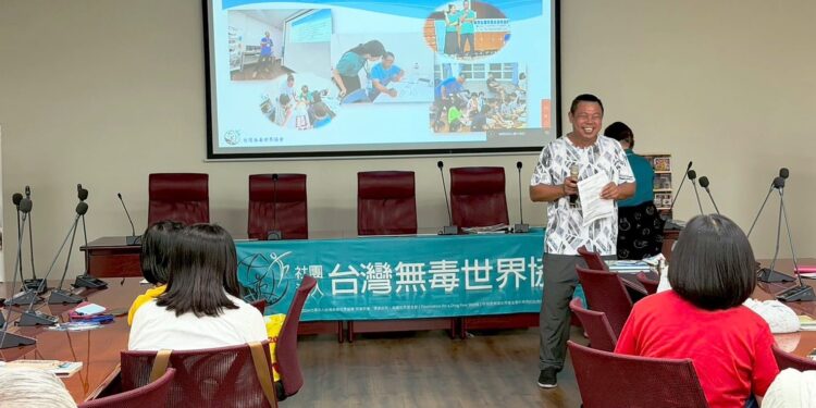 反毒宣導成效深獲肯定 台灣無毒世界協會受邀赴屏東 攜手過來人深化志工培訓 1 IMG 8221