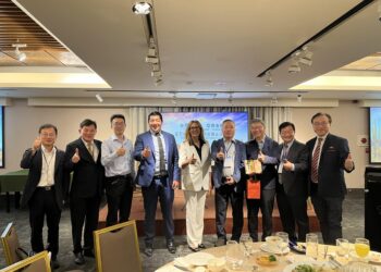 台灣學聯、亞利桑那州高峰論壇打造 台美人才供應鏈平台近百位專家代表與會